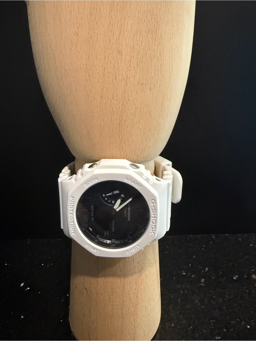 G-Shock White Resin Digital-Analog Watch with Black Dial